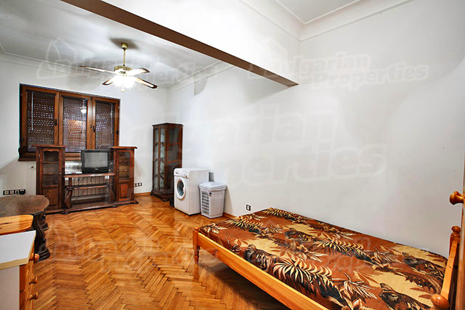 Gallery Picture 5