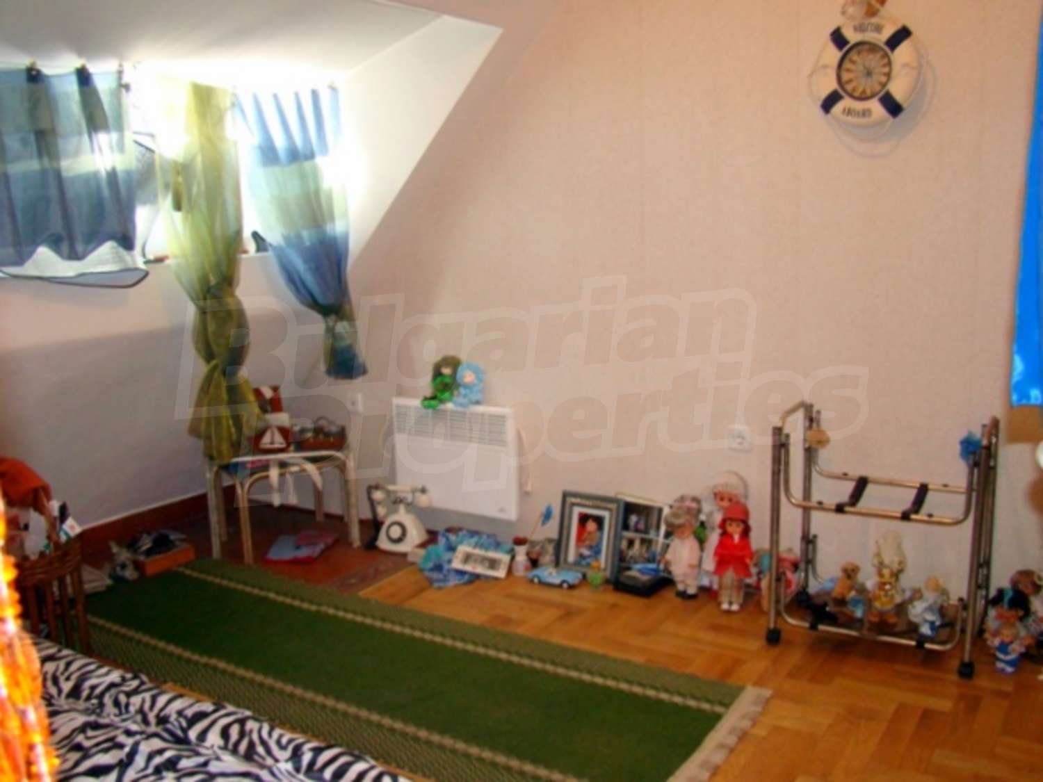 Gallery Picture 12
