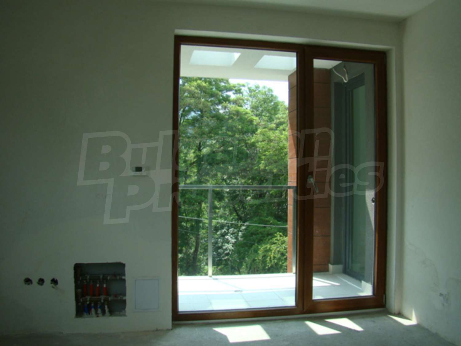 Gallery Picture 12