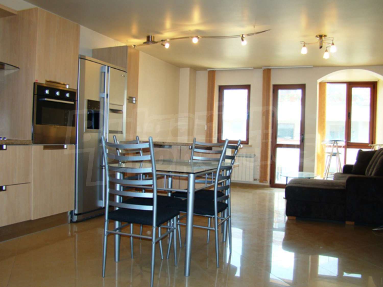 Gallery Picture 15