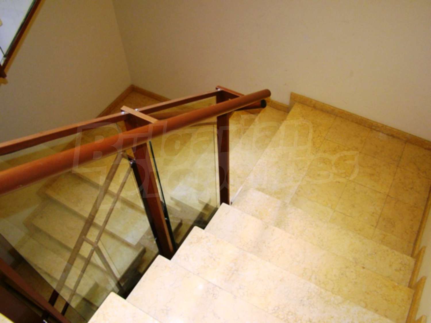 Gallery Picture 4