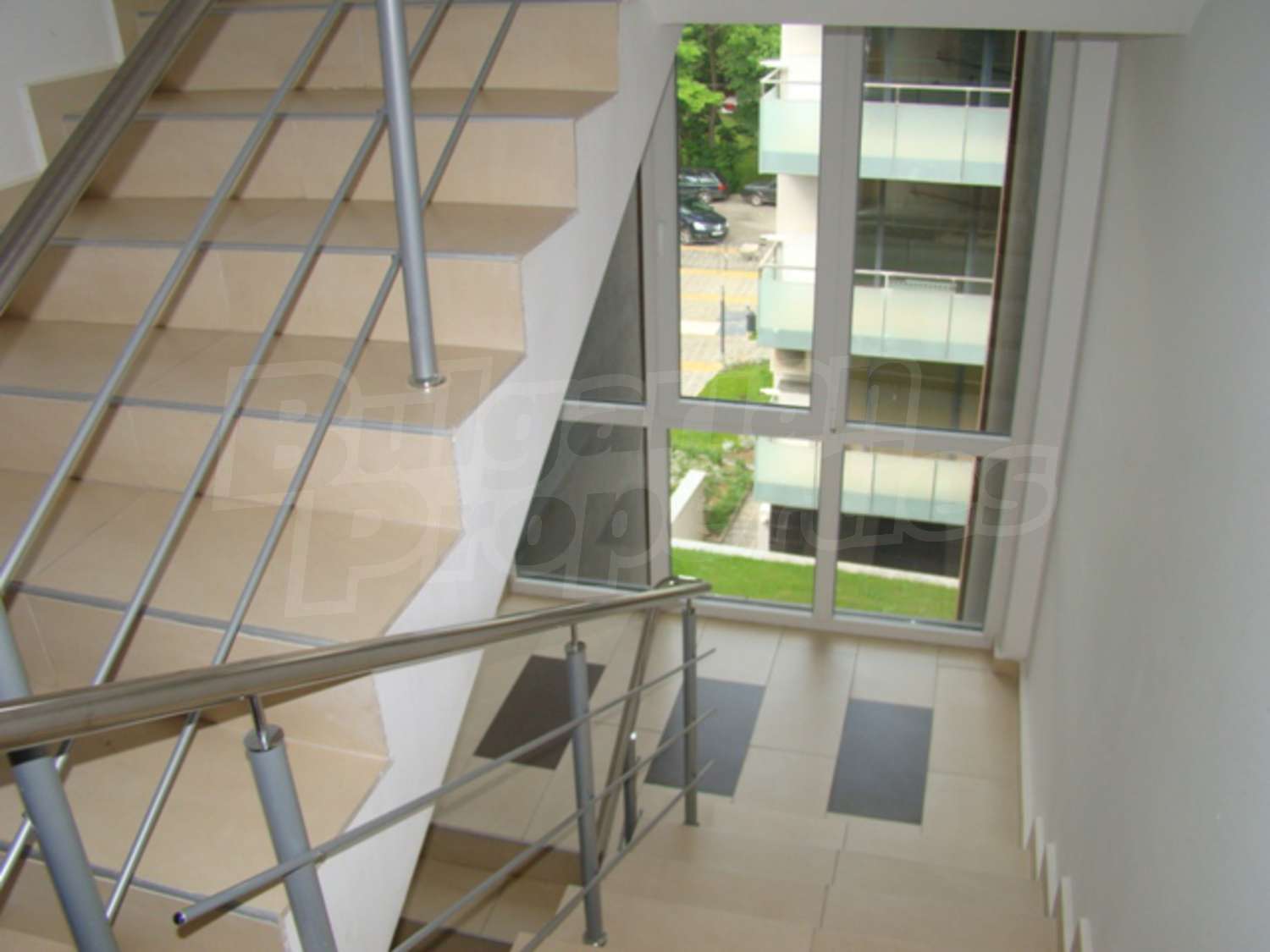 Gallery Picture 16