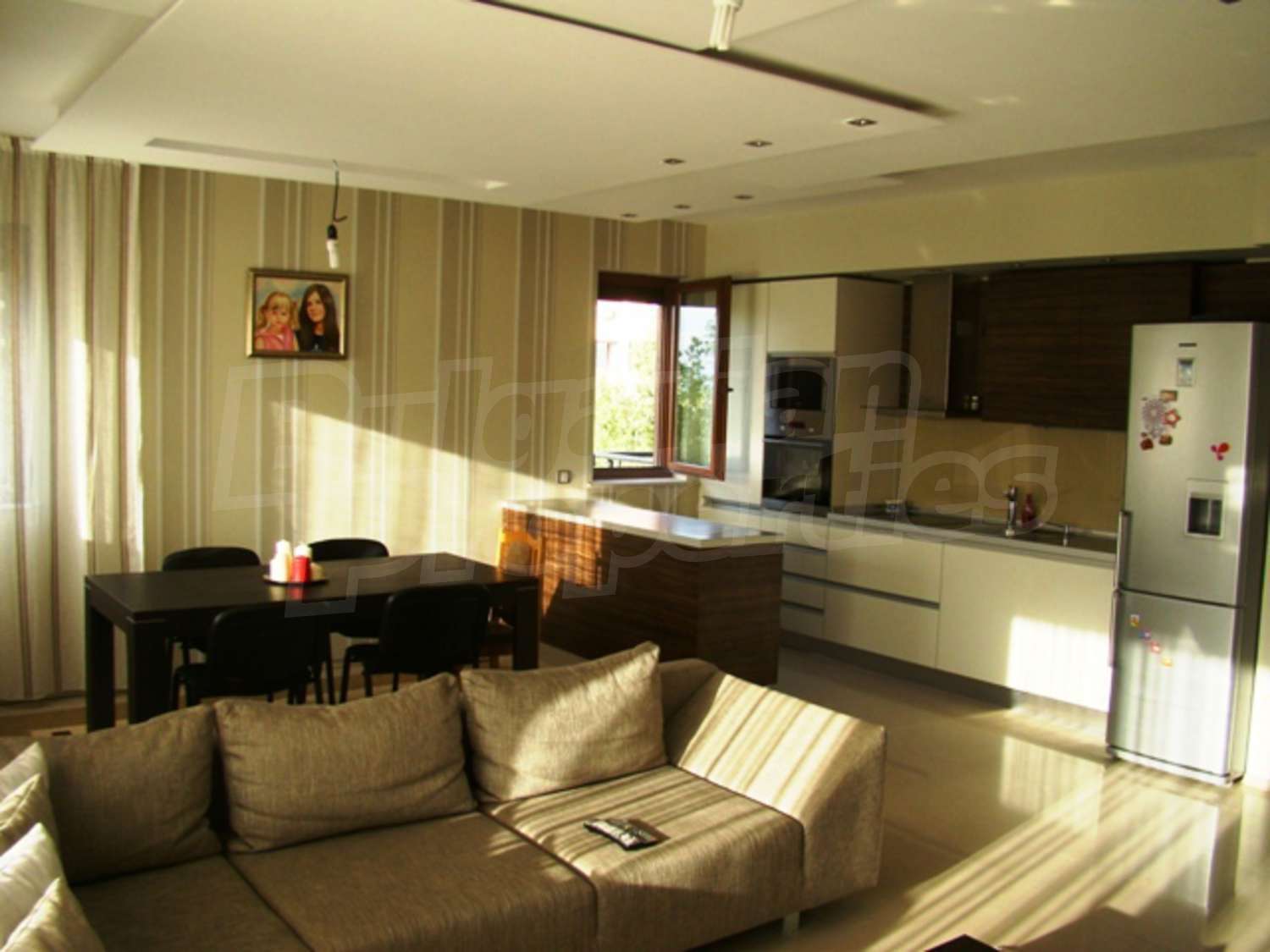 Gallery Picture 11