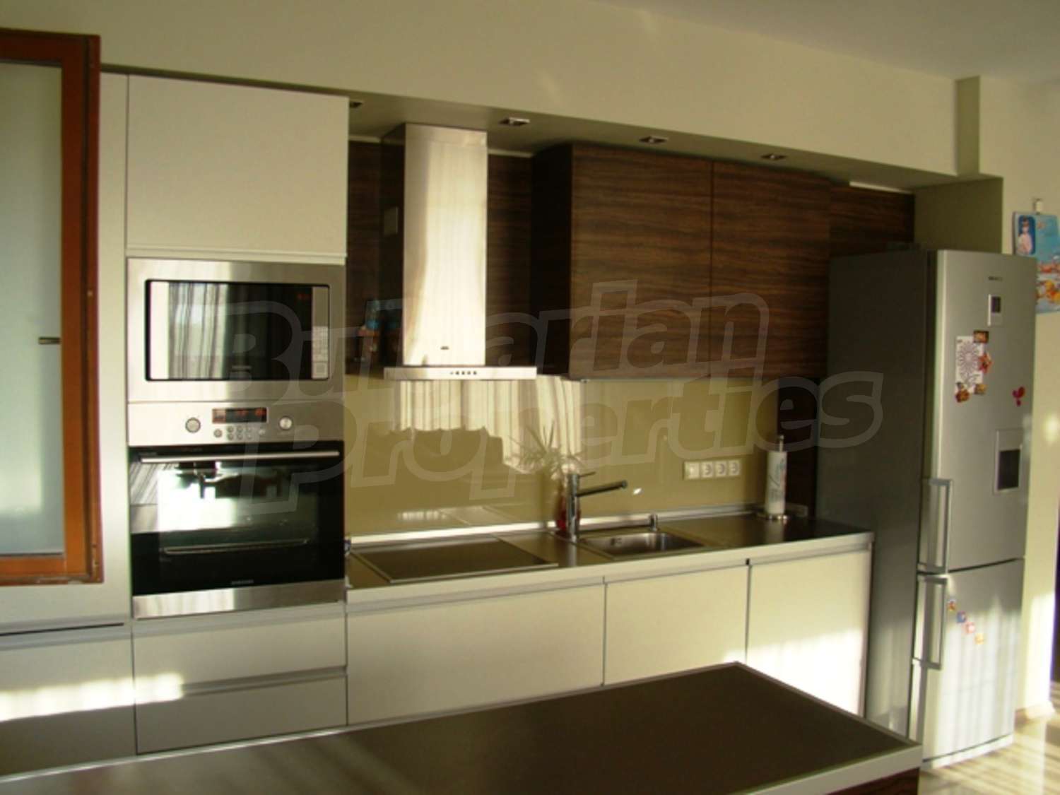 Gallery Picture 12
