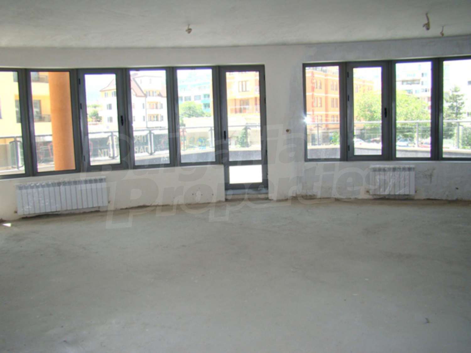 Gallery Picture 12