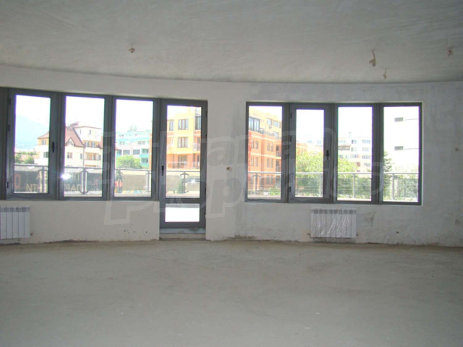 Gallery Picture 13