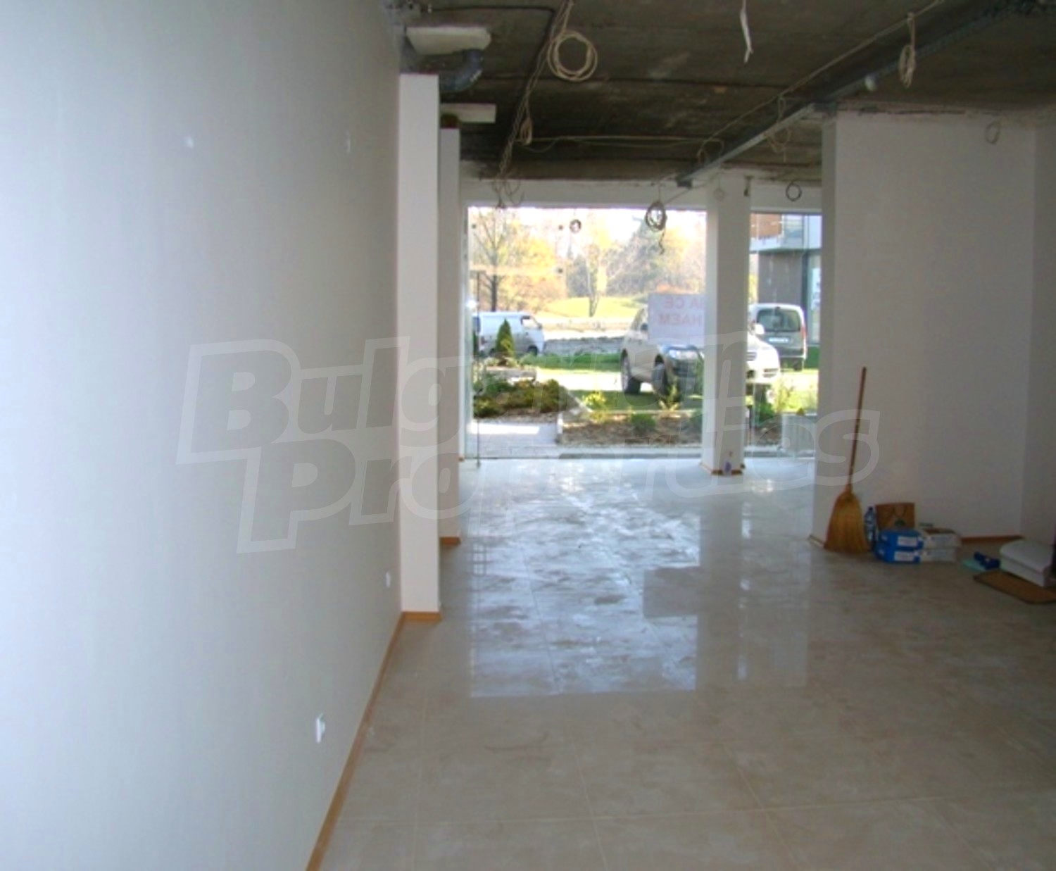 Gallery Picture 9