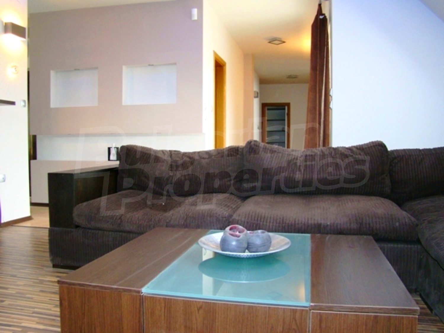 Gallery Picture 9