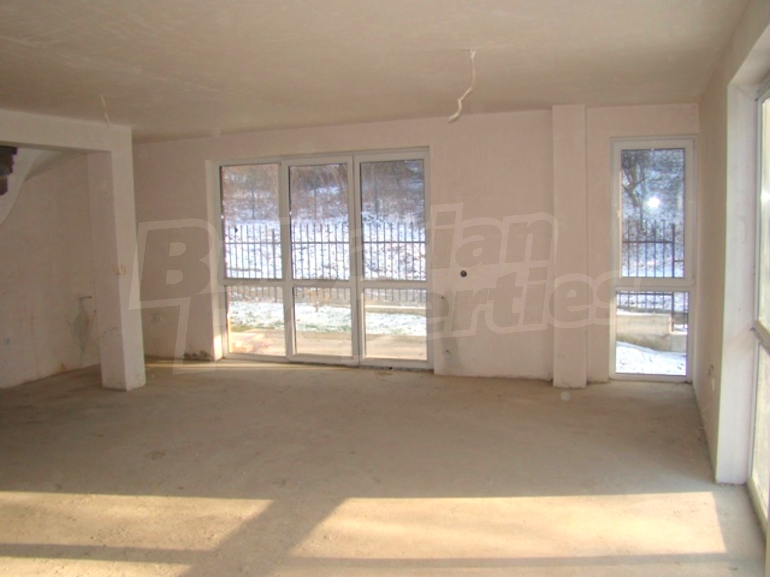 Gallery Picture 10