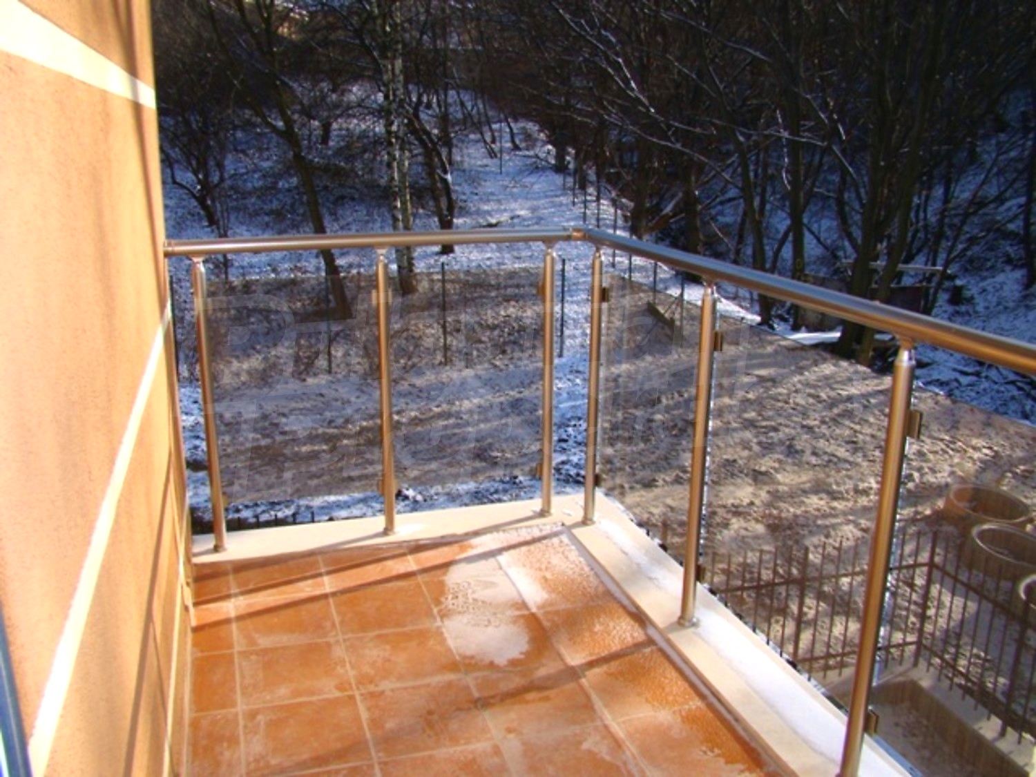 Gallery Picture 16