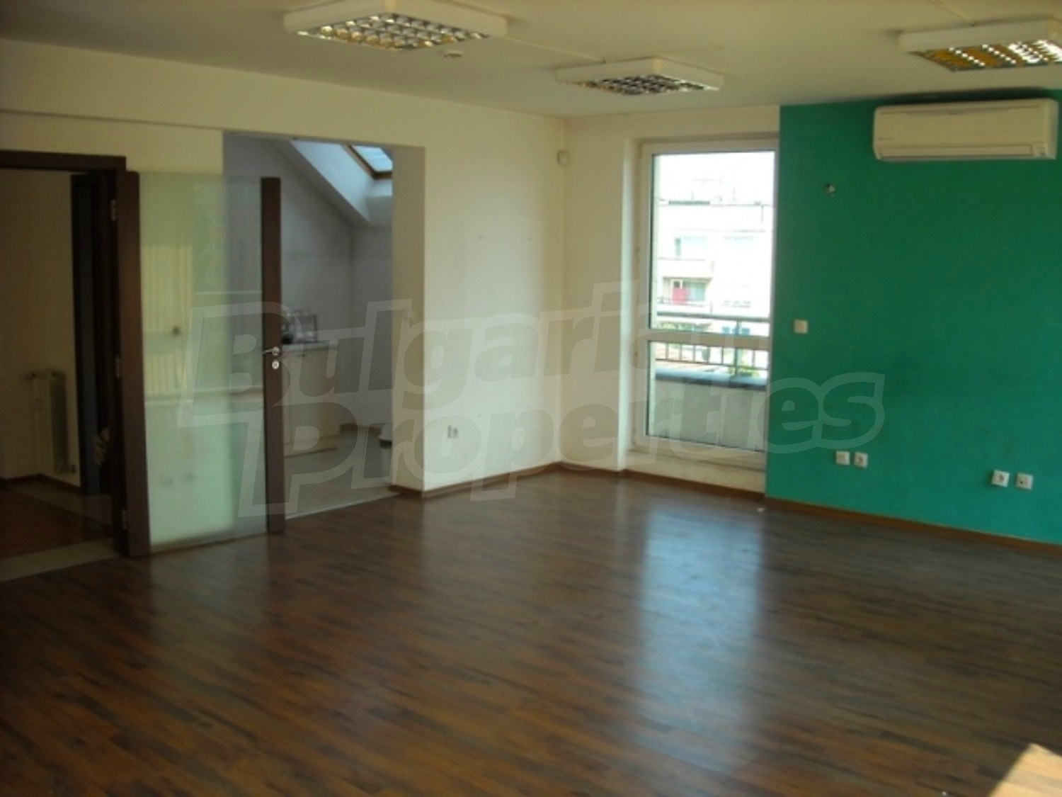 Gallery Picture 19