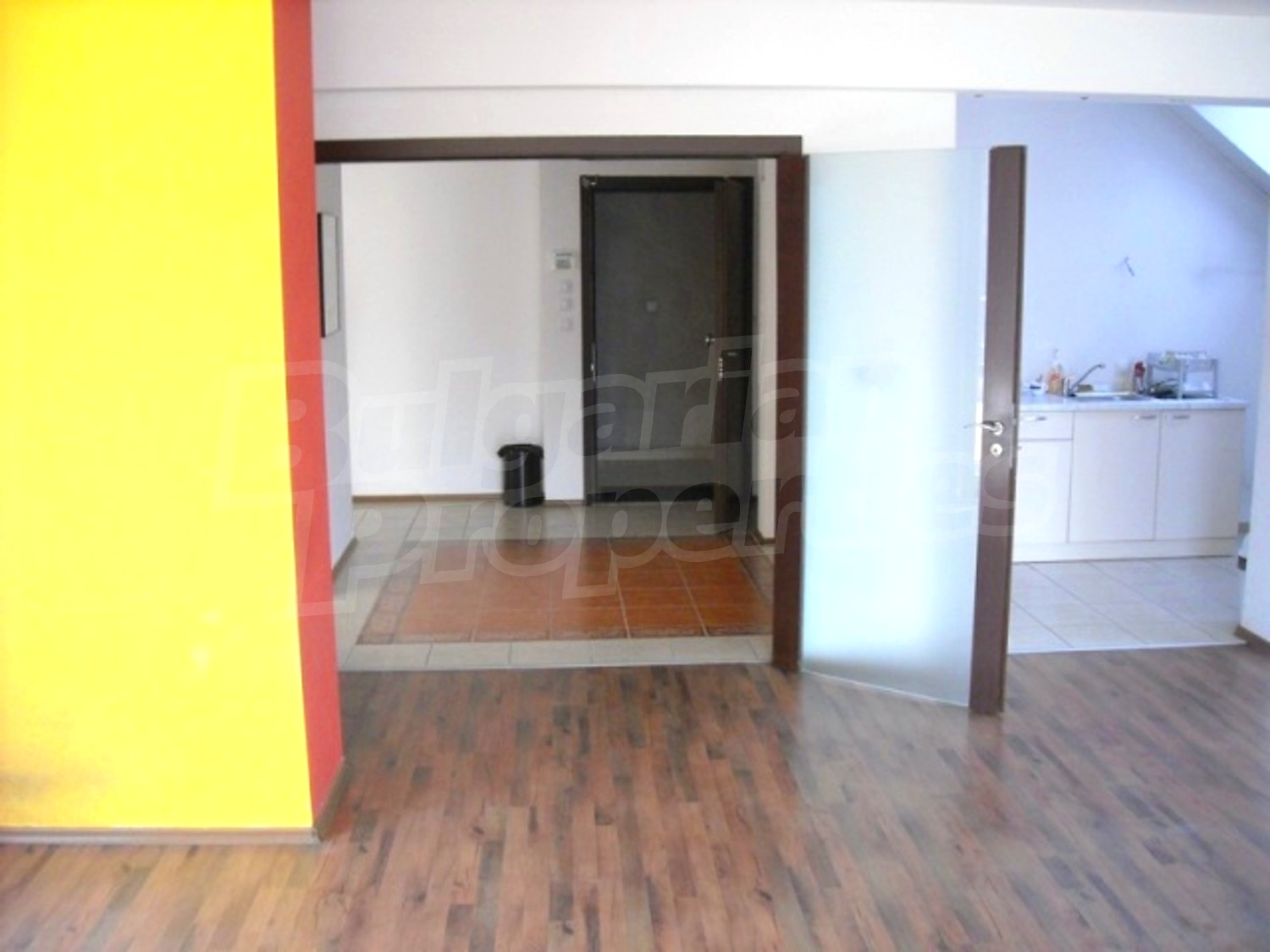 Gallery Picture 25