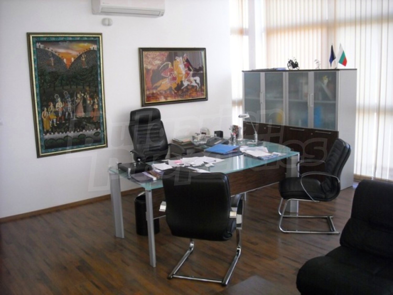 Gallery Picture 35
