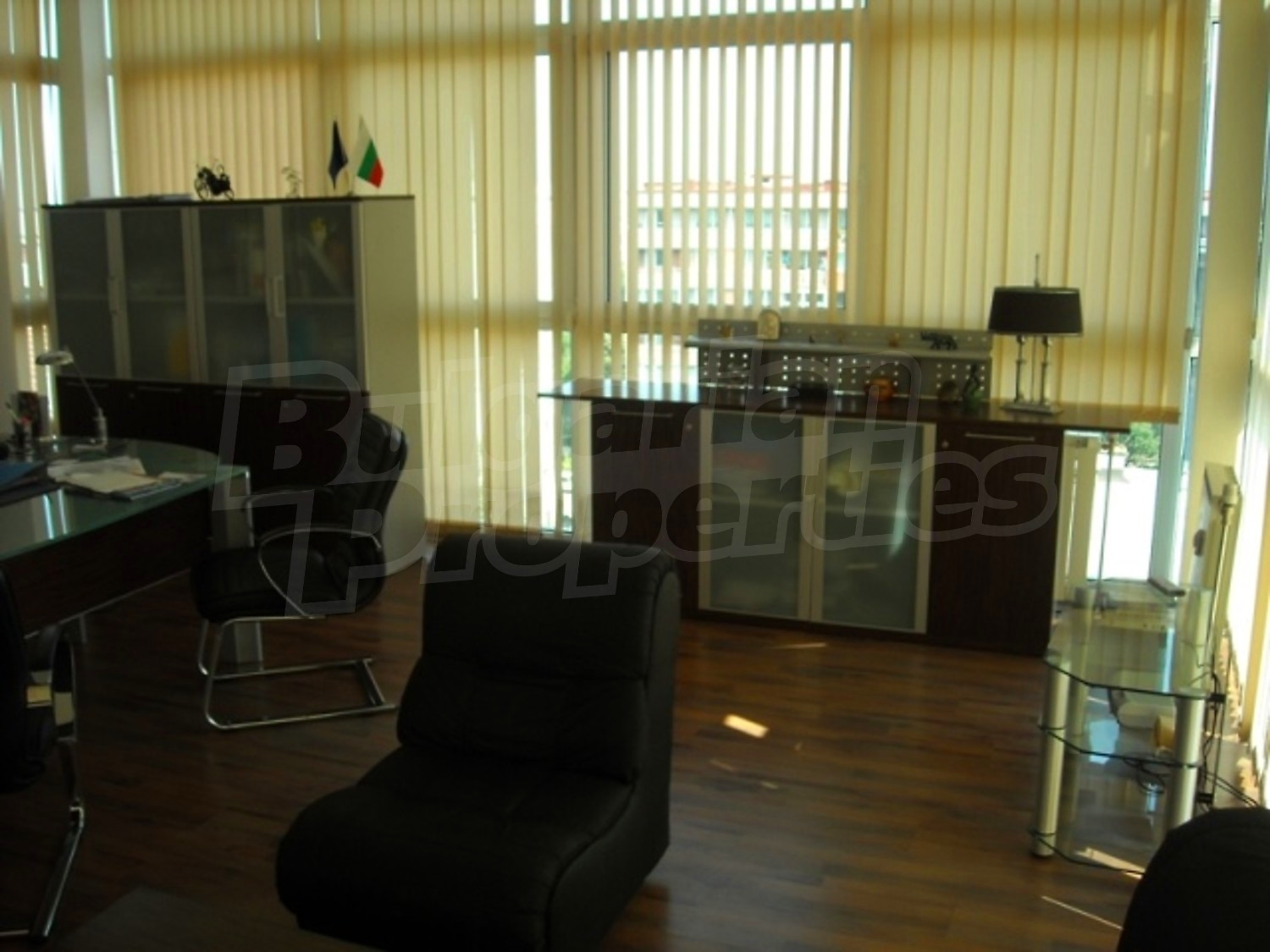 Gallery Picture 36