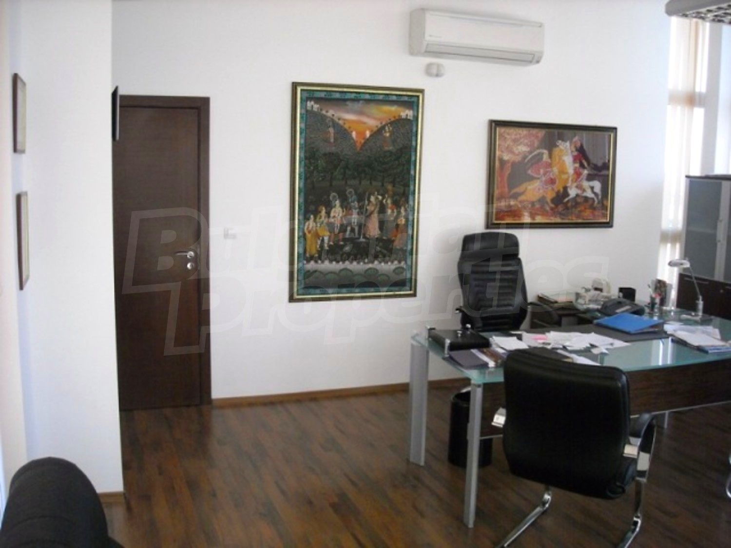 Gallery Picture 37