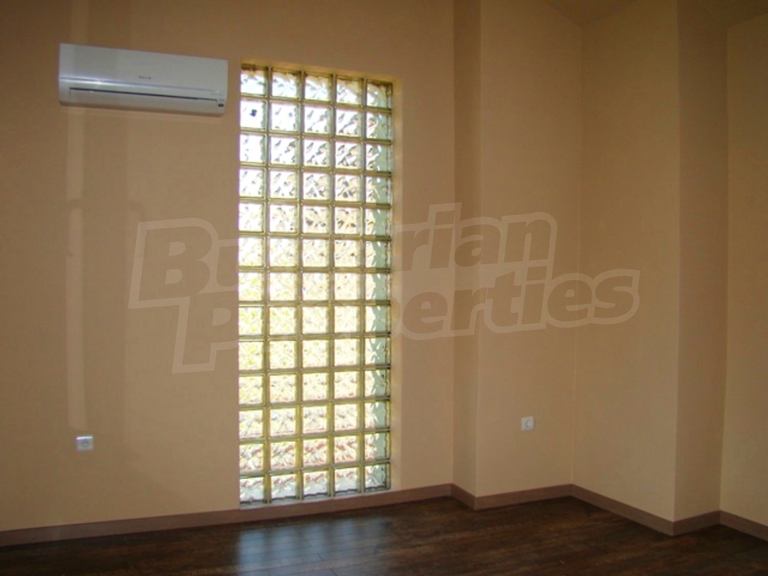 Gallery Picture 22