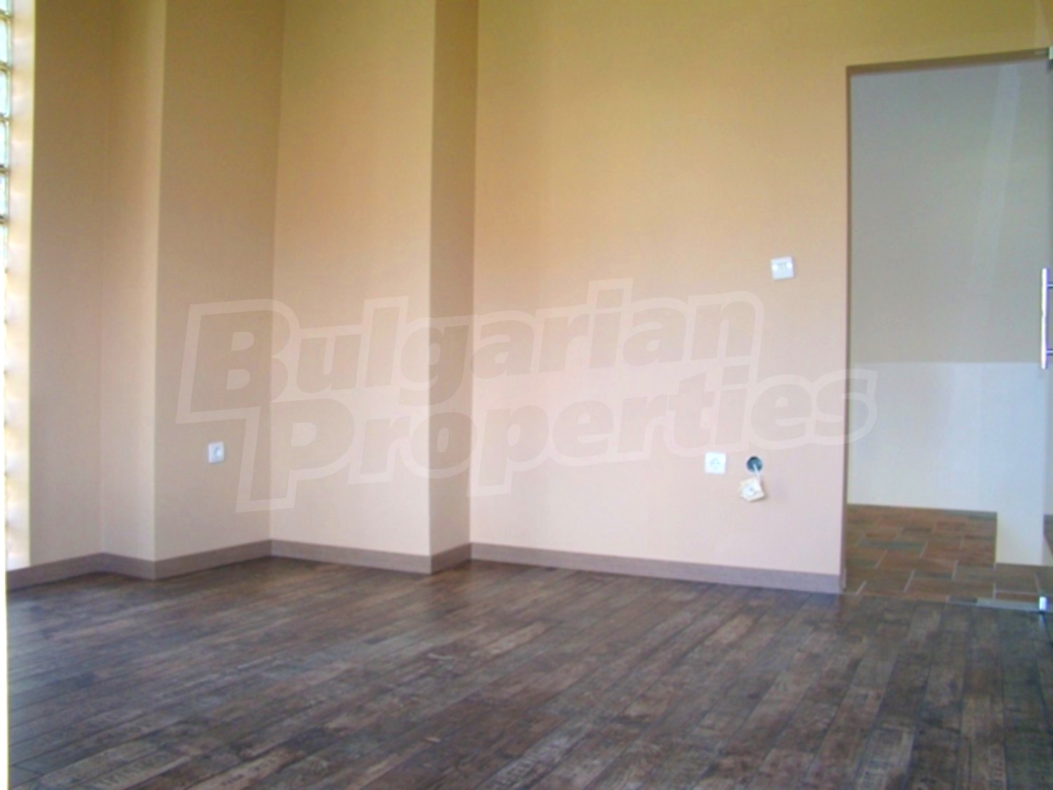 Gallery Picture 24
