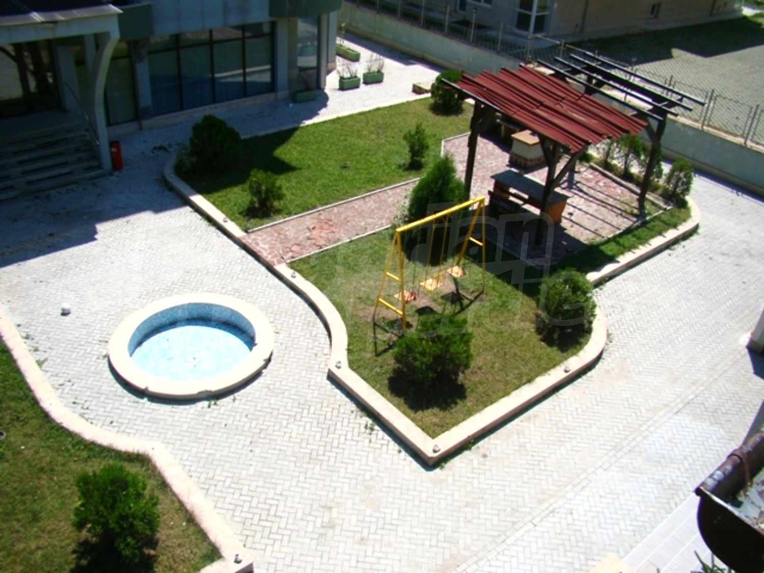 Gallery Picture 33