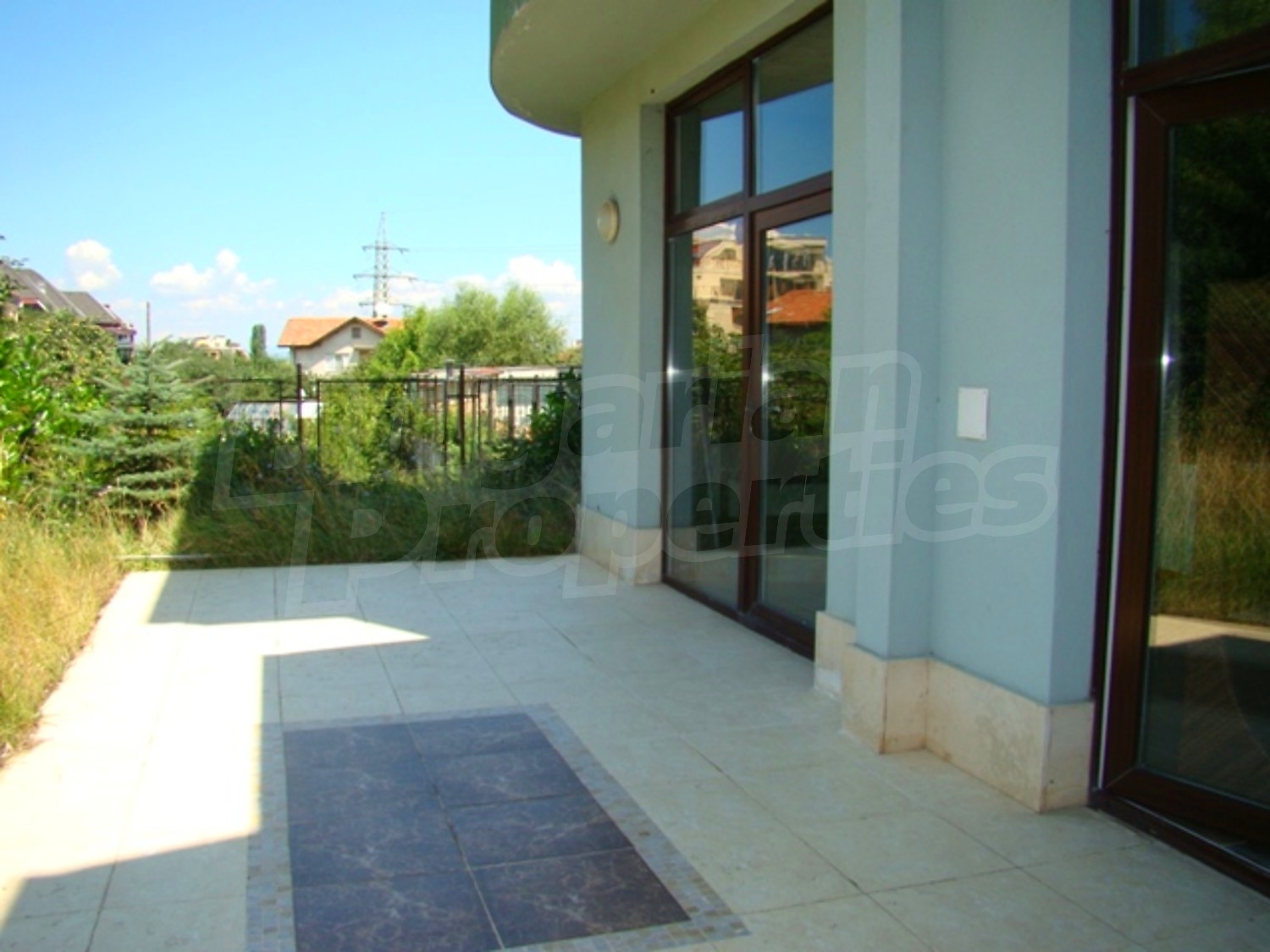 Gallery Picture 35