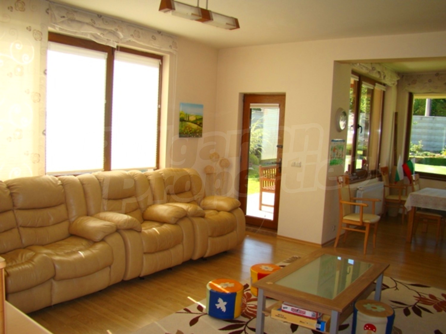 Gallery Picture 11