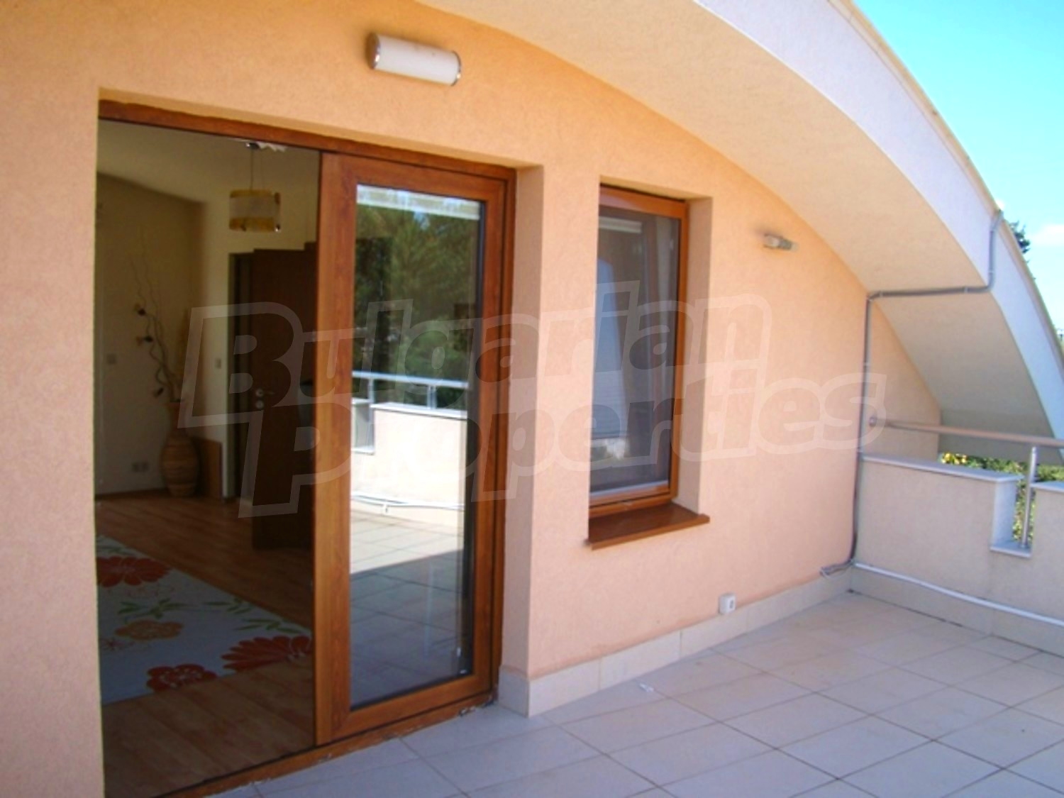 Gallery Picture 32