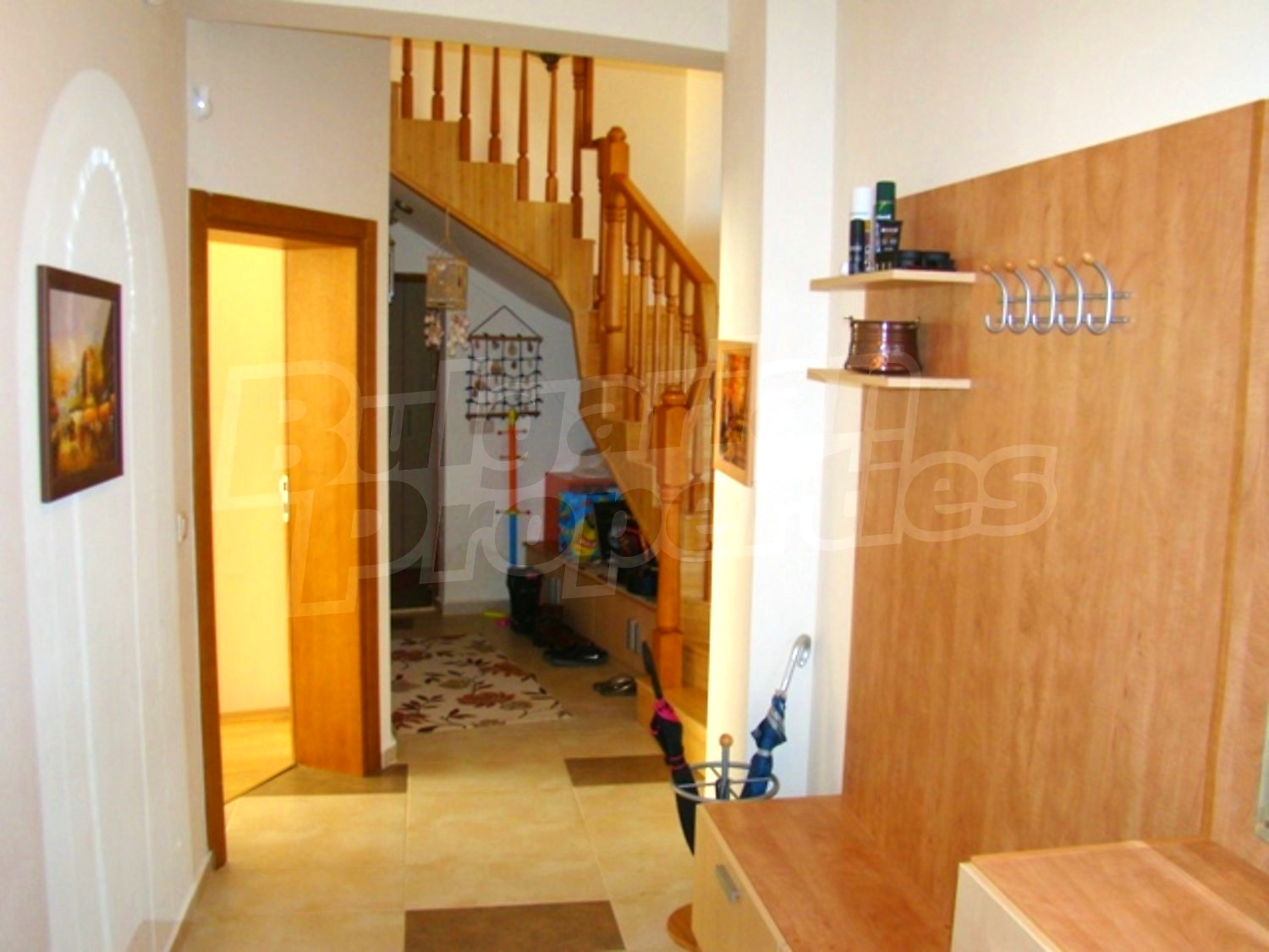 Gallery Picture 9