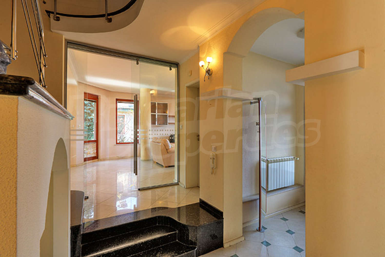 Gallery Picture 5