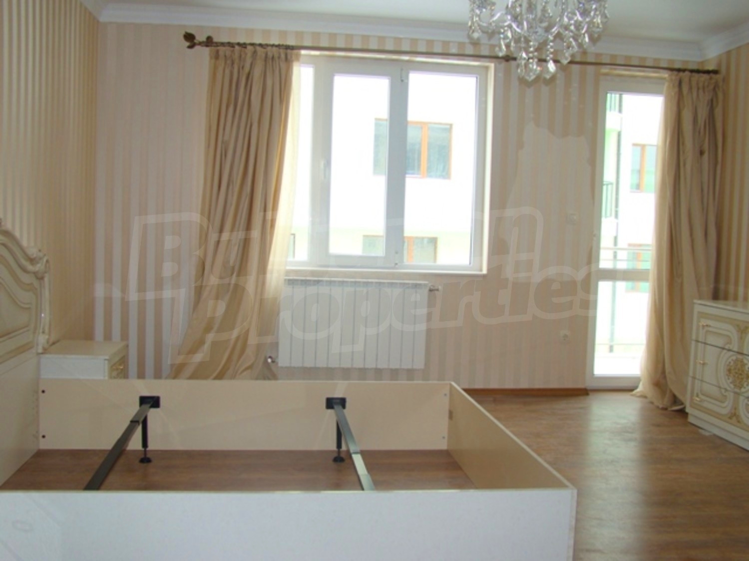 Gallery Picture 10