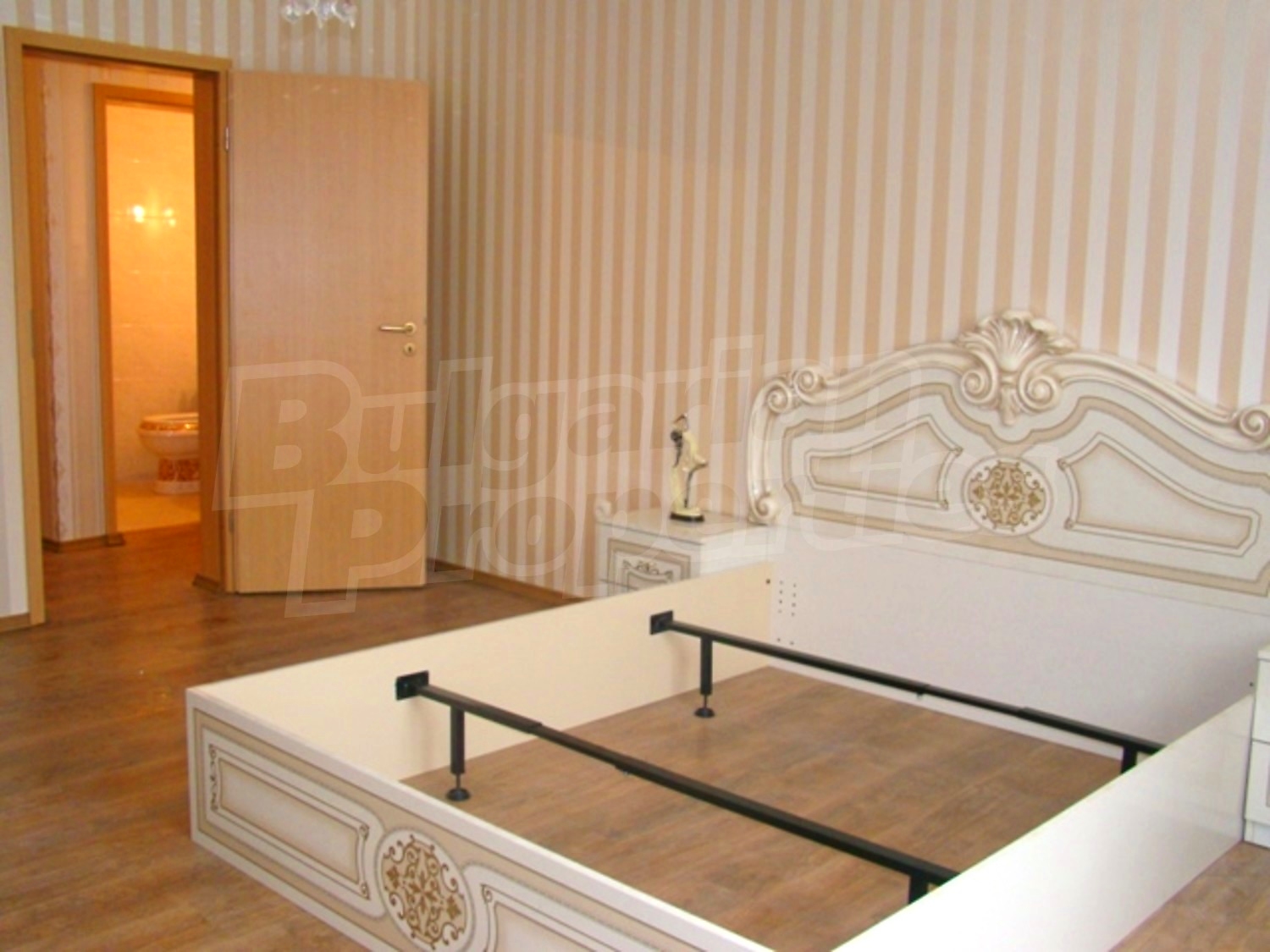 Gallery Picture 11