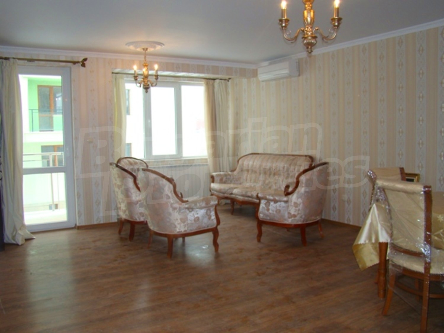 Gallery Picture 4
