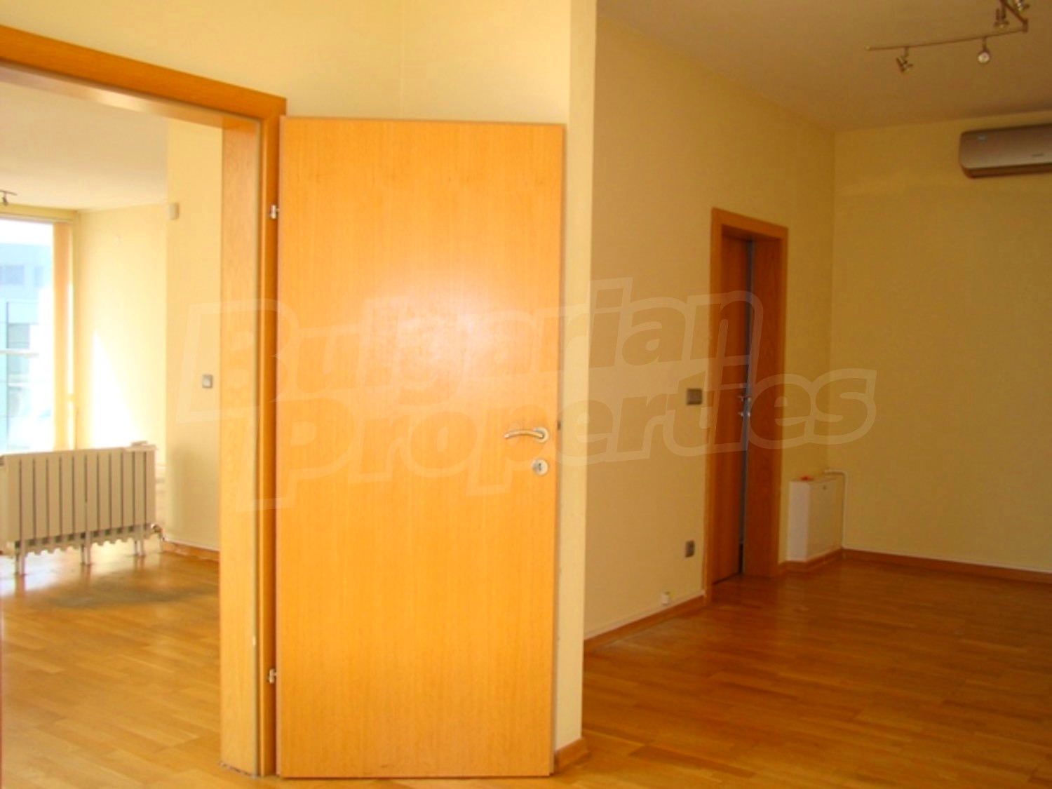 Gallery Picture 14