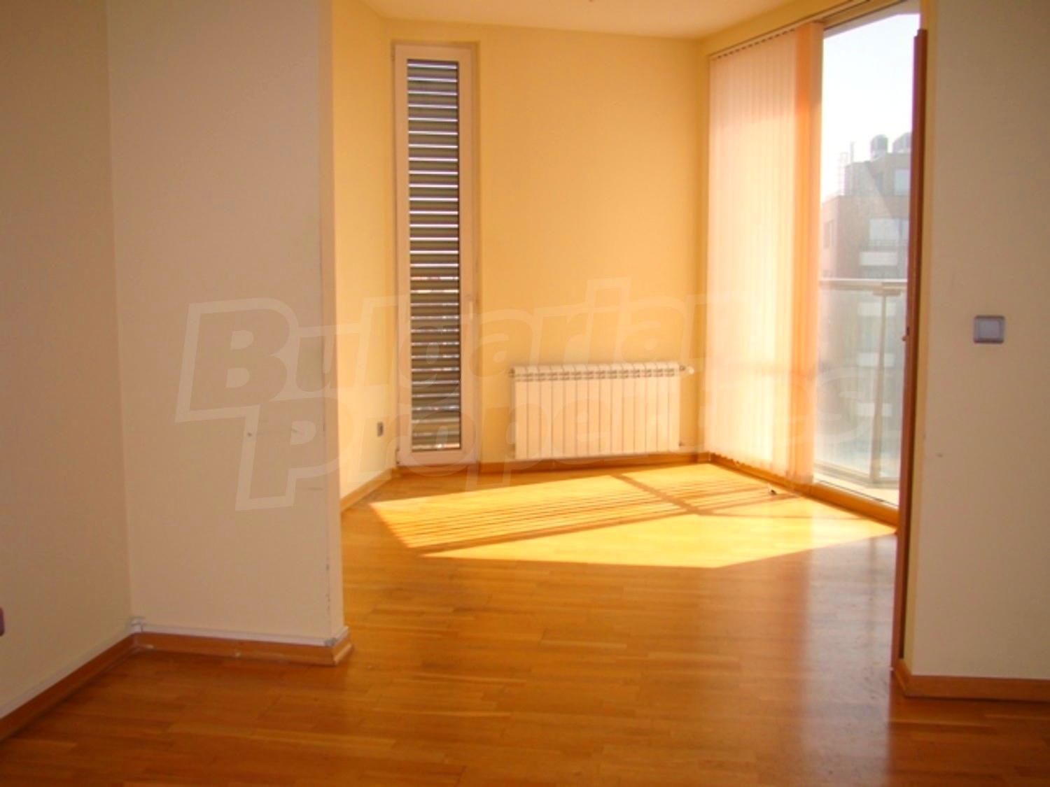 Gallery Picture 15