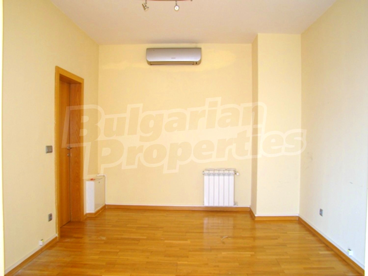 Gallery Picture 16
