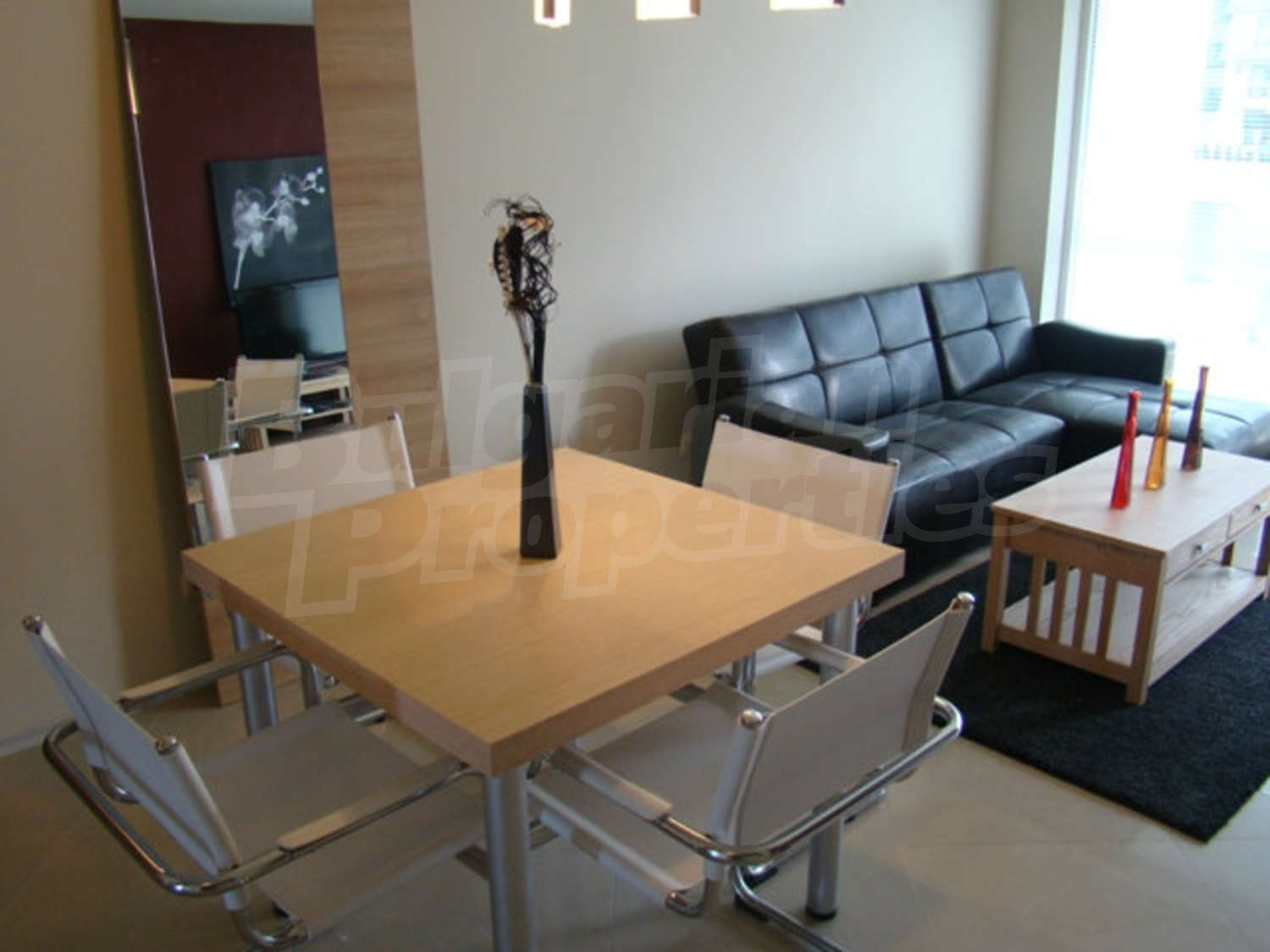 Gallery Picture 10