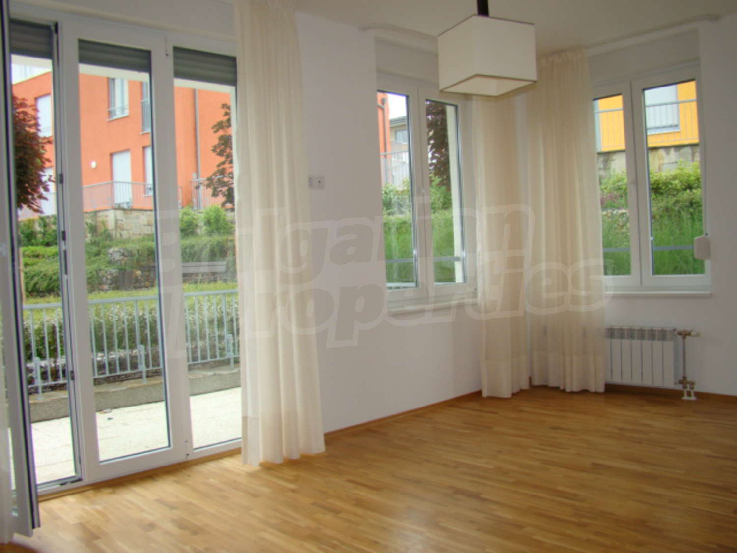 Gallery Picture 27