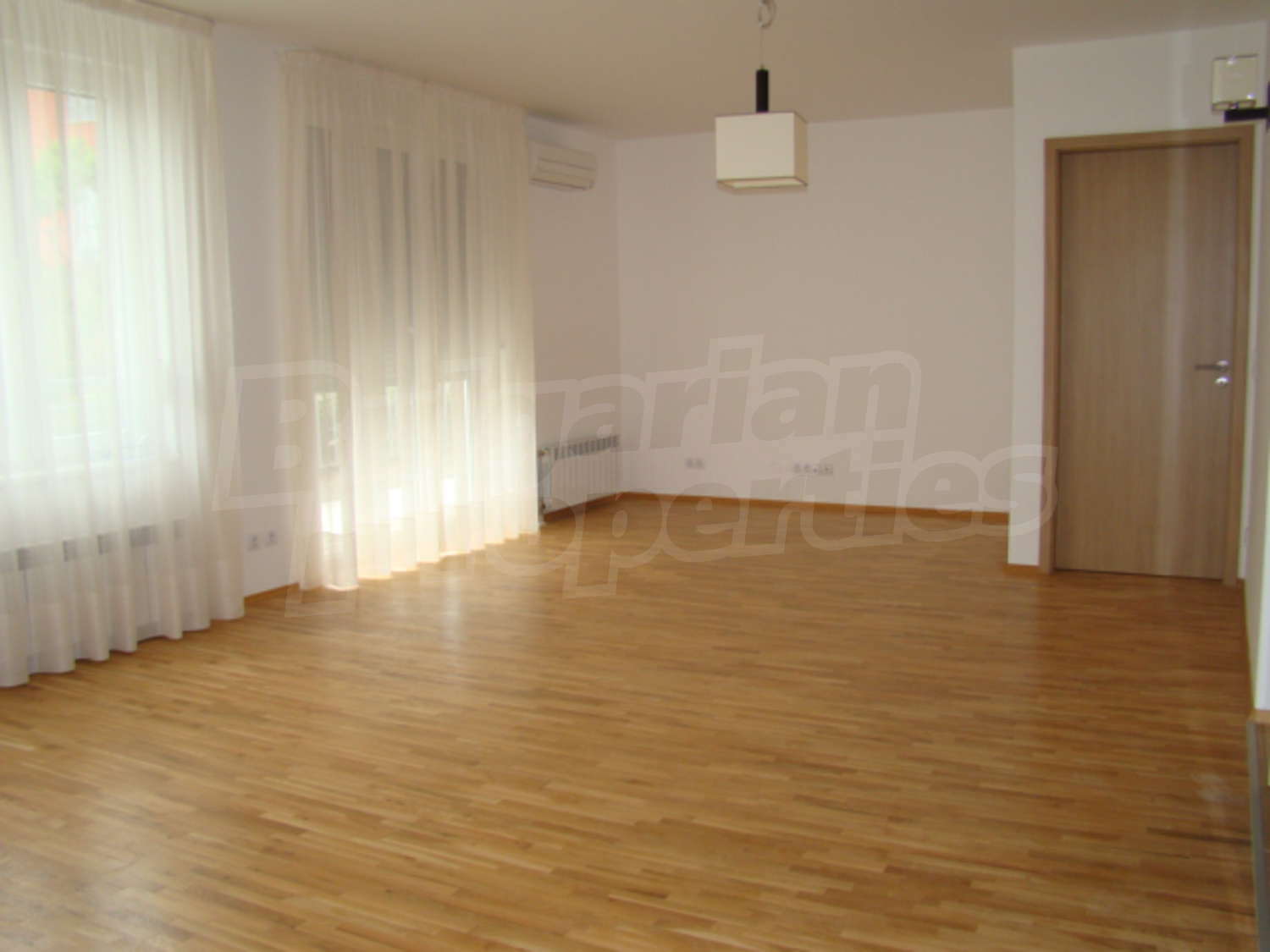 Gallery Picture 9