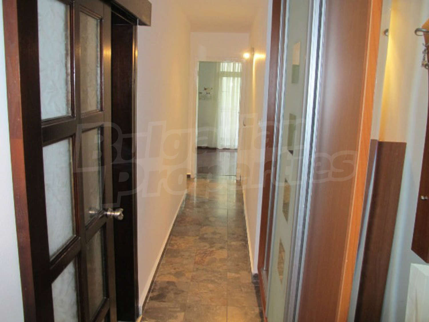 Gallery Picture 10