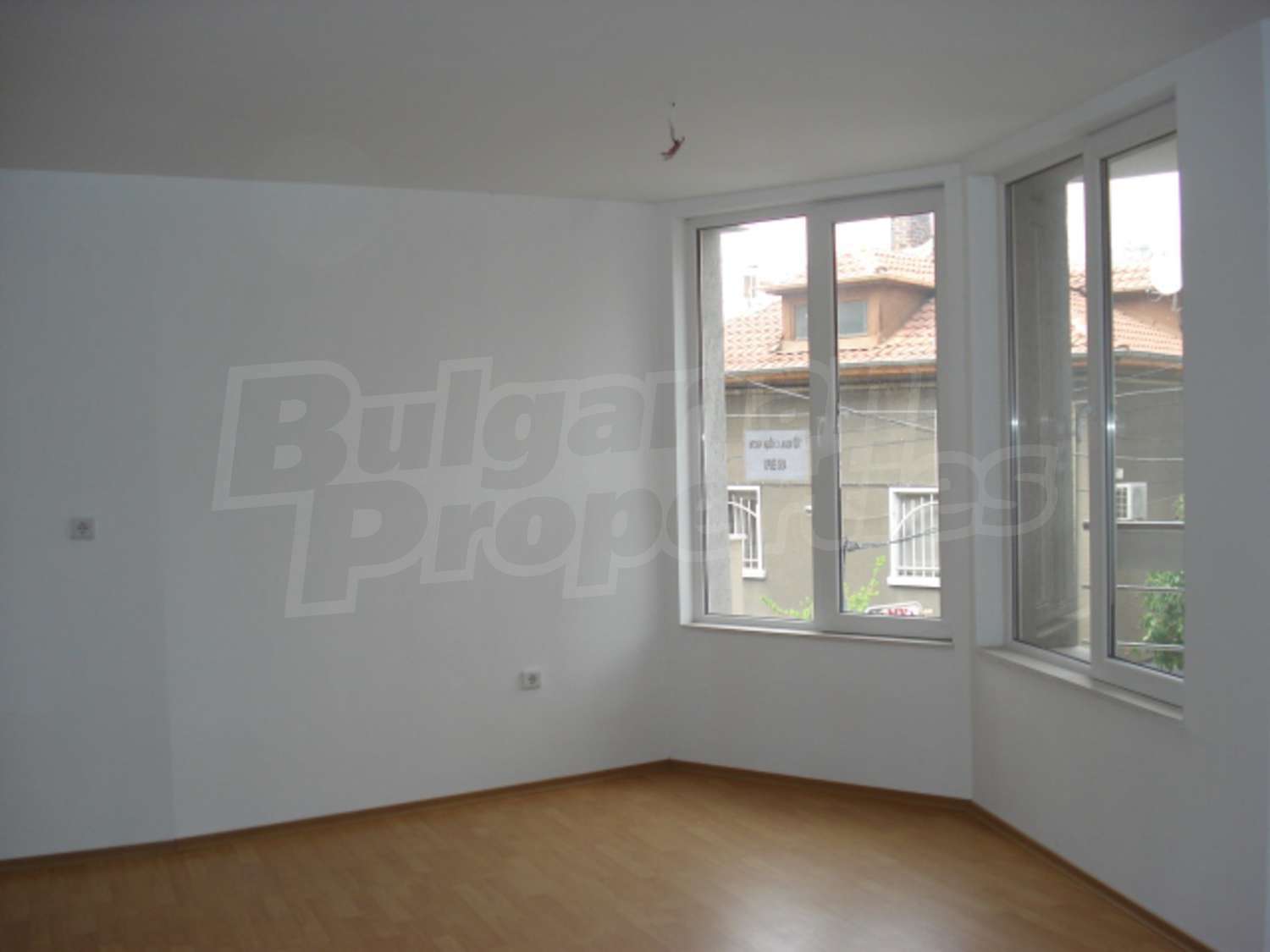 Gallery Picture 4