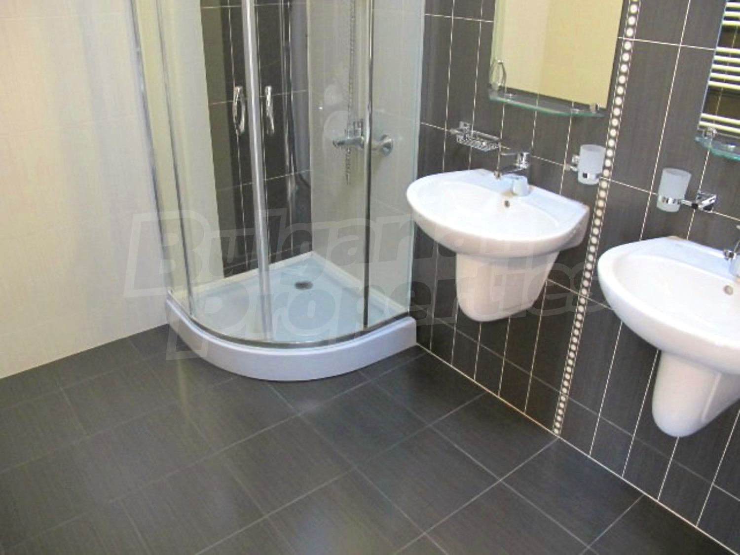 Gallery Picture 24