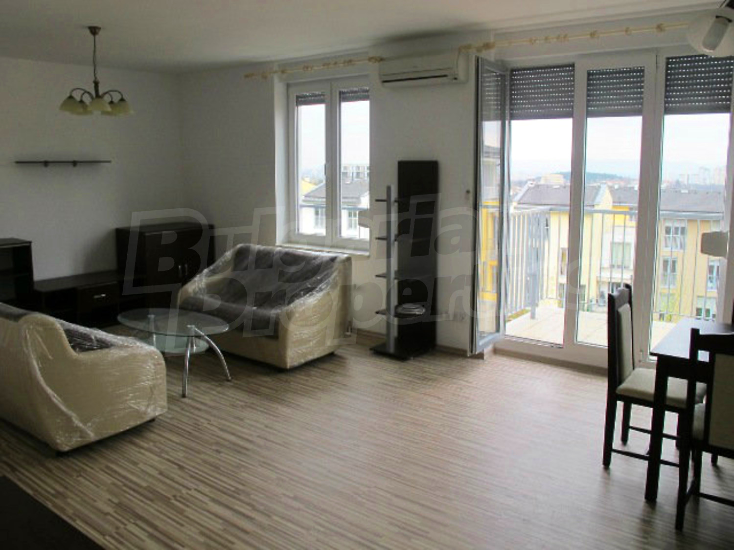 Gallery Picture 10