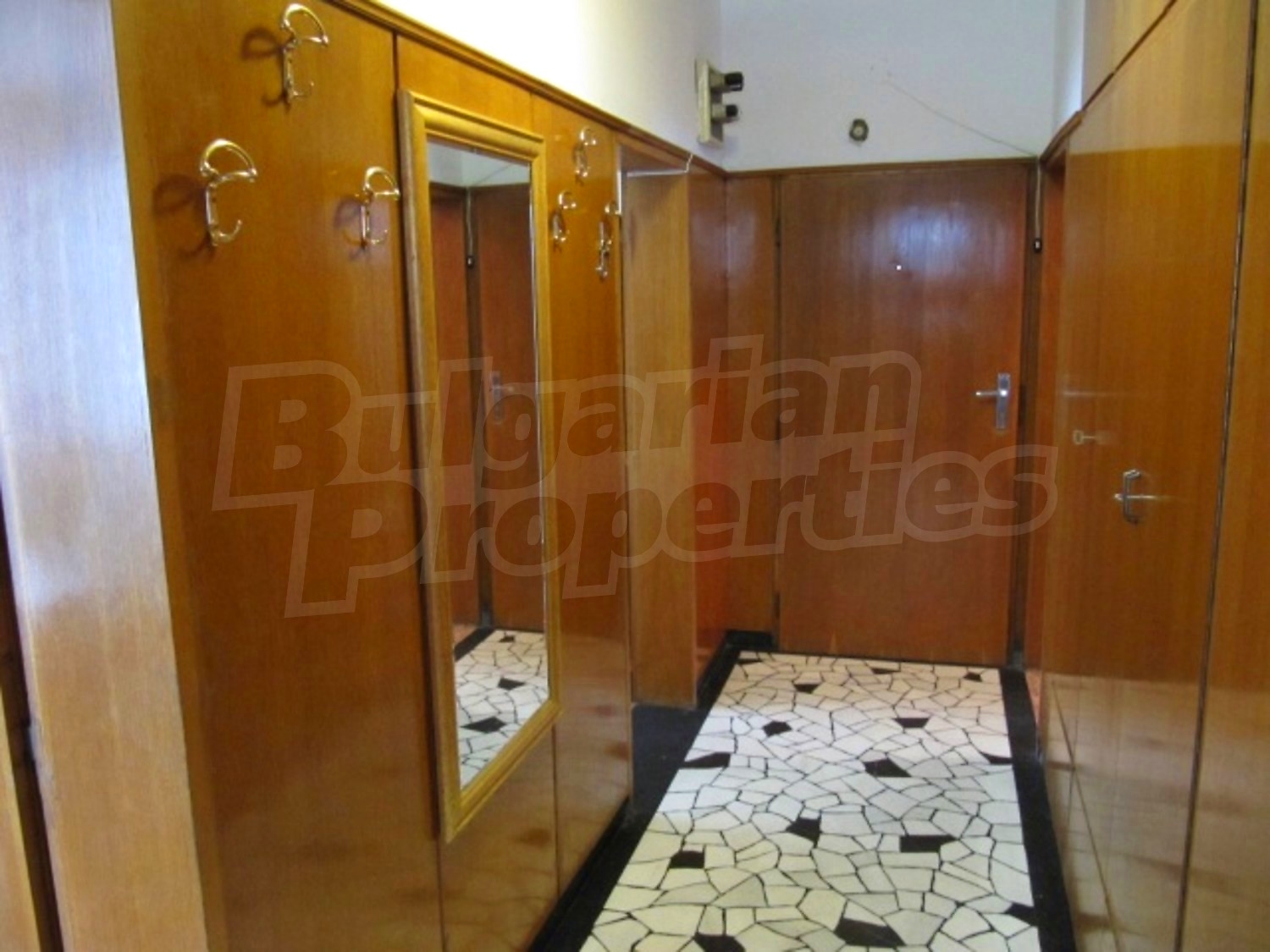 Gallery Picture 12