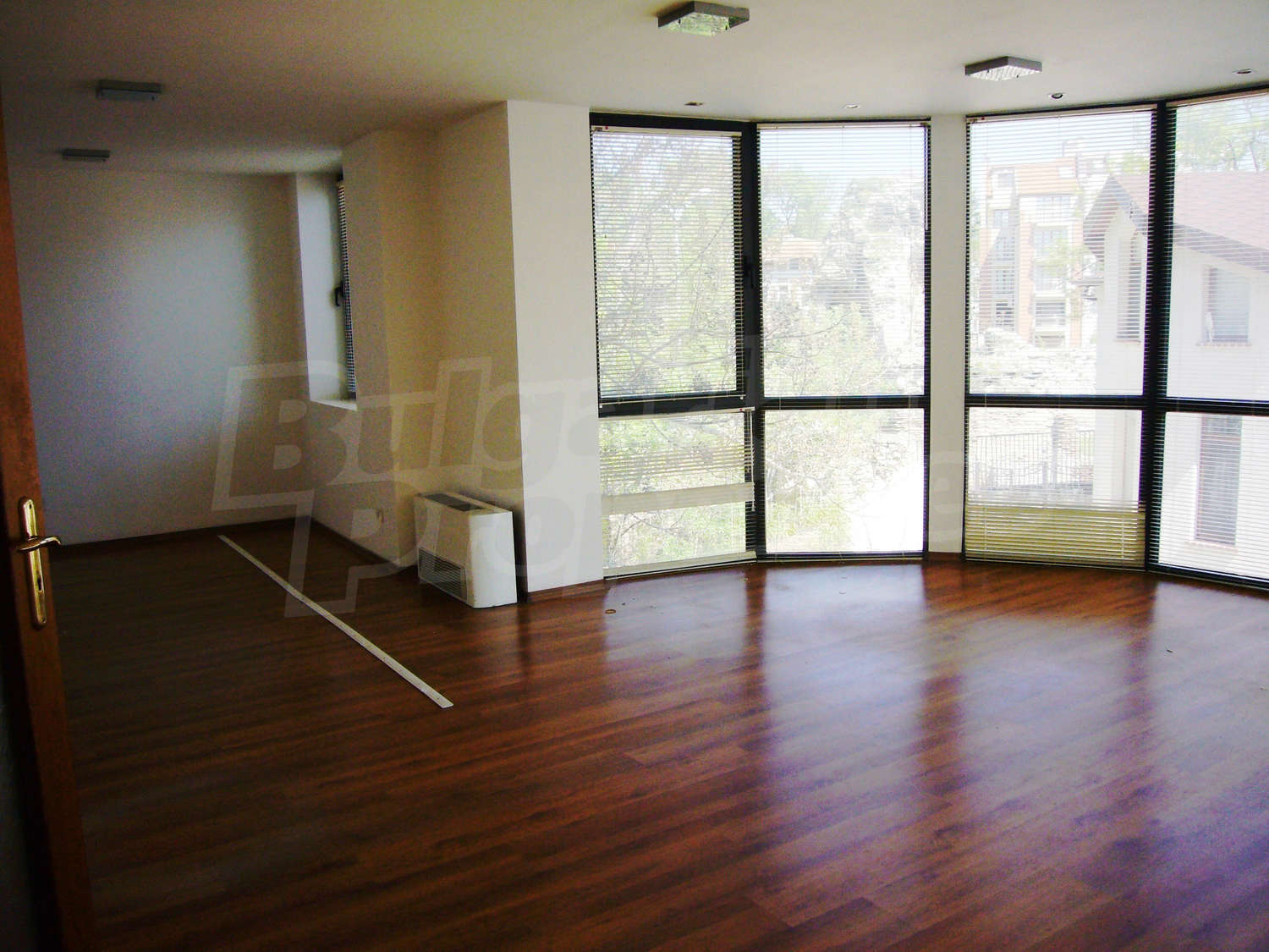 Gallery Picture 2