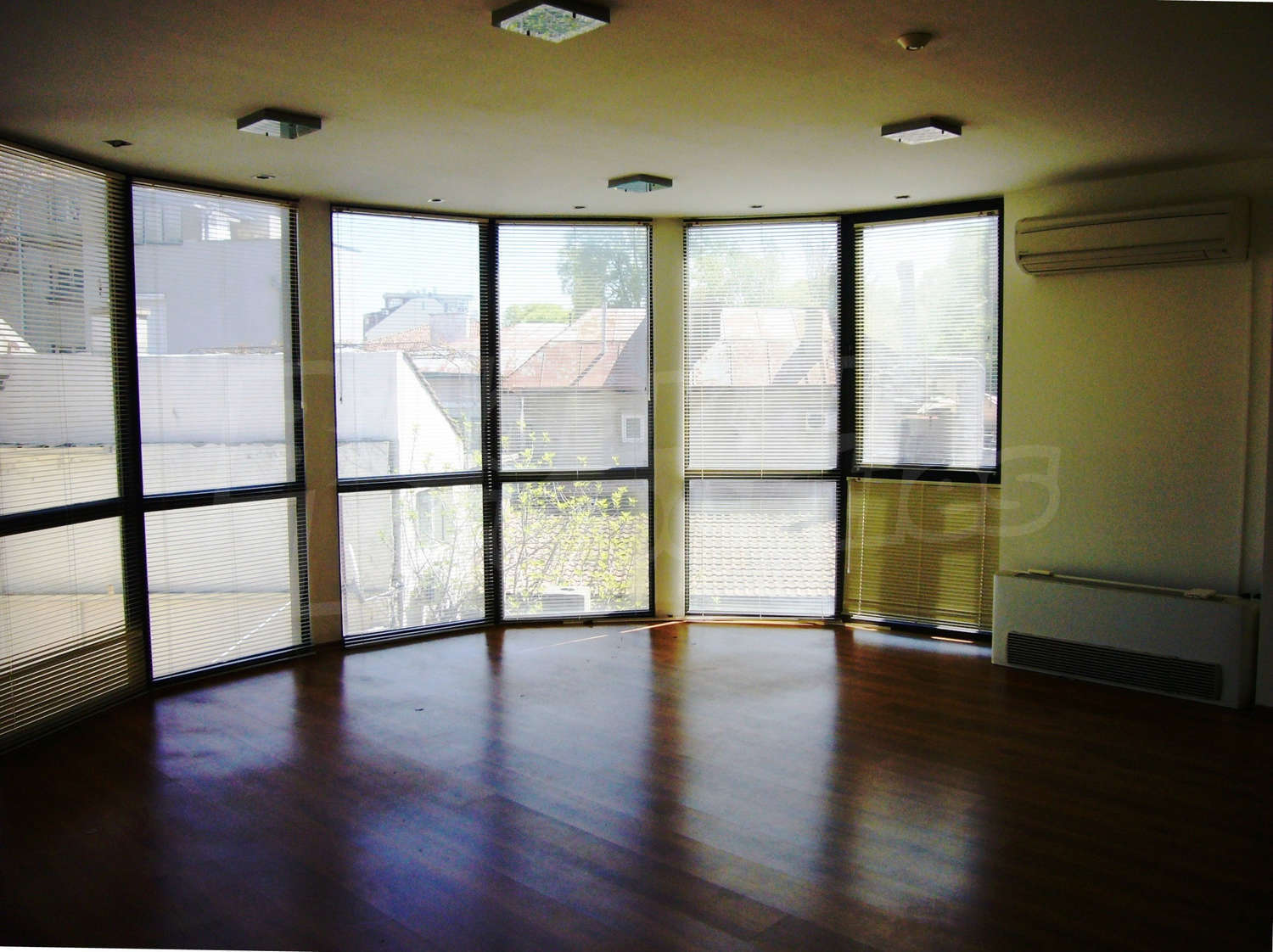 Gallery Picture 3