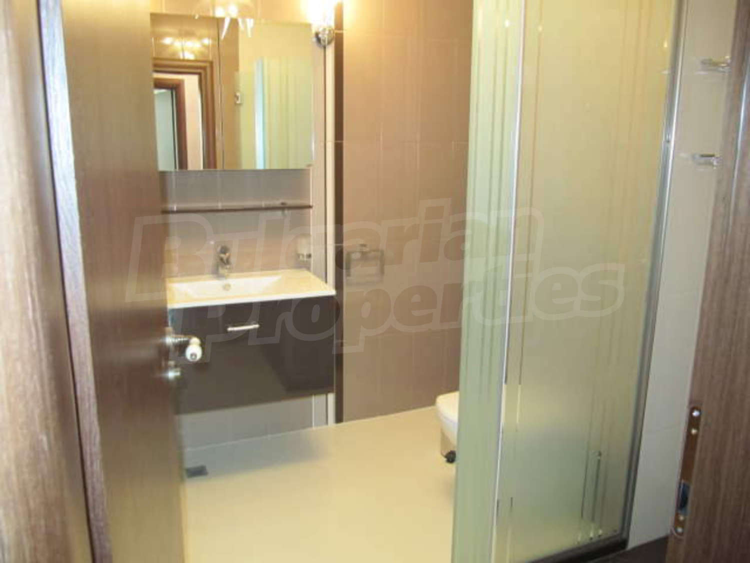 Gallery Picture 17