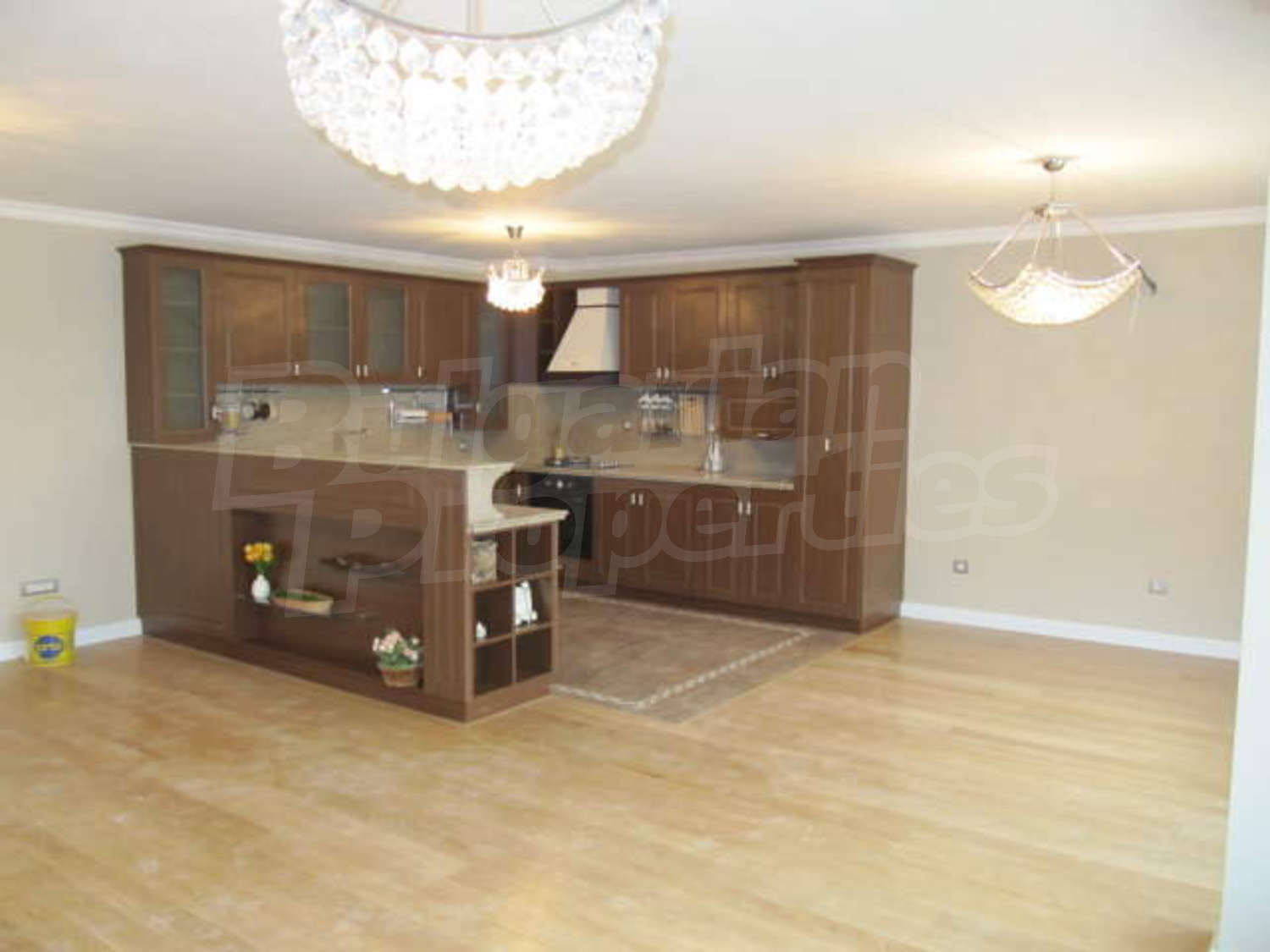 Gallery Picture 4