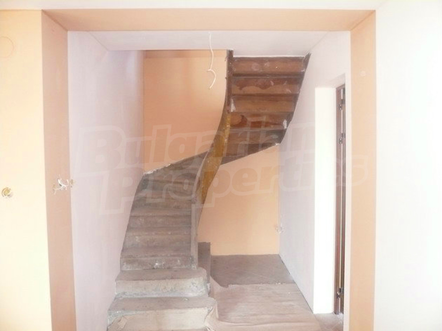 Gallery Picture 17