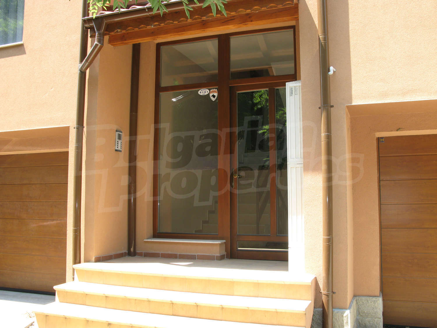 Gallery Picture 10