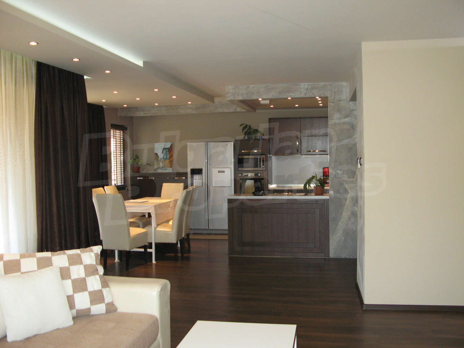 Gallery Picture 11
