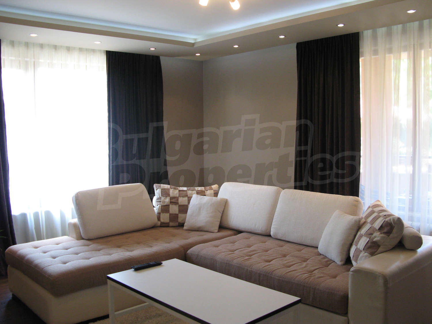 Gallery Picture 12