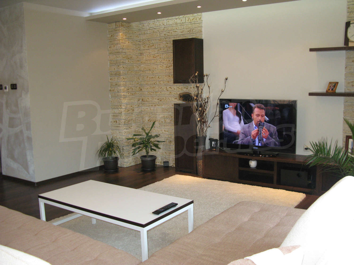 Gallery Picture 13